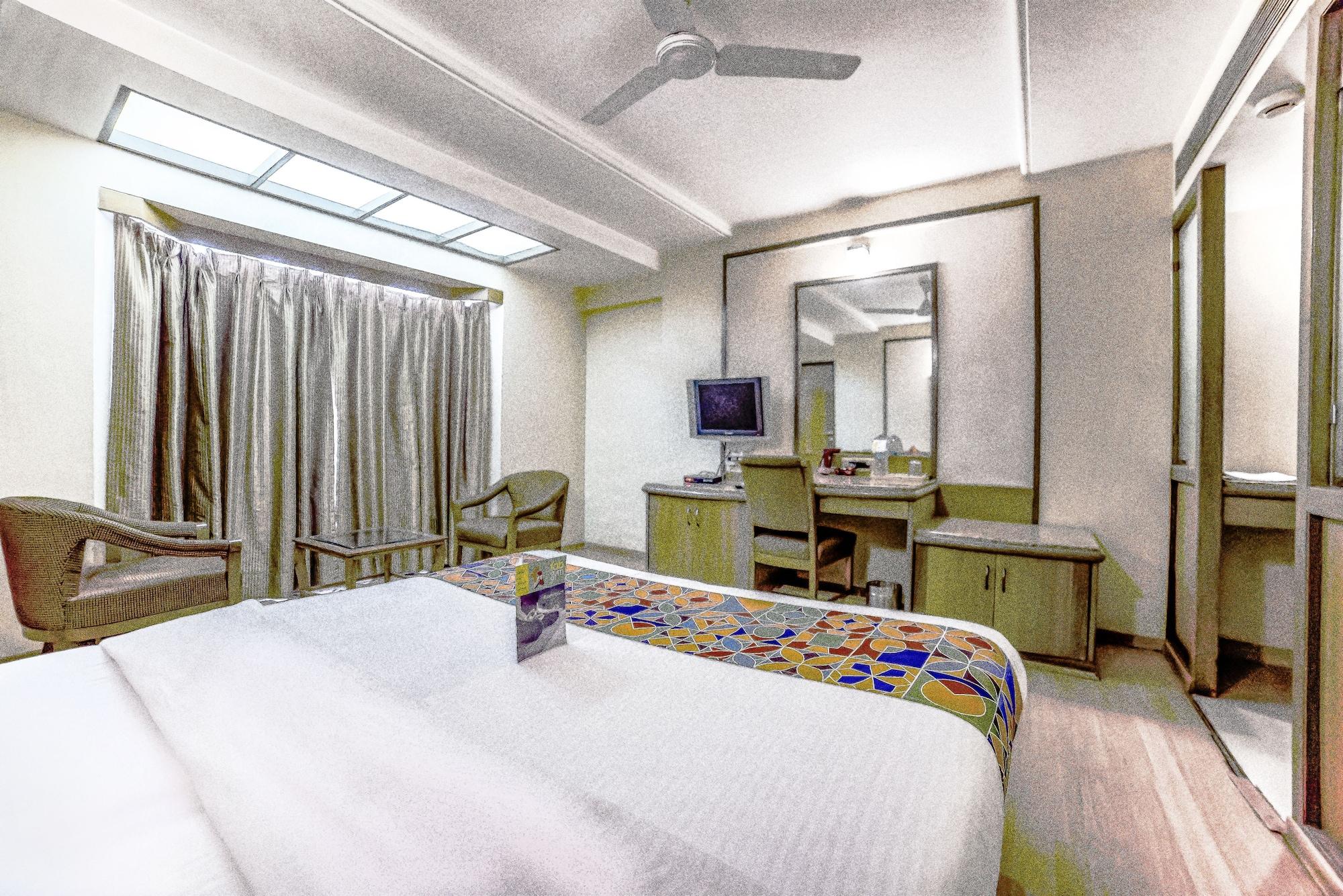 Hotel Gandharva Shivajinagar Пуна Экстерьер фото
