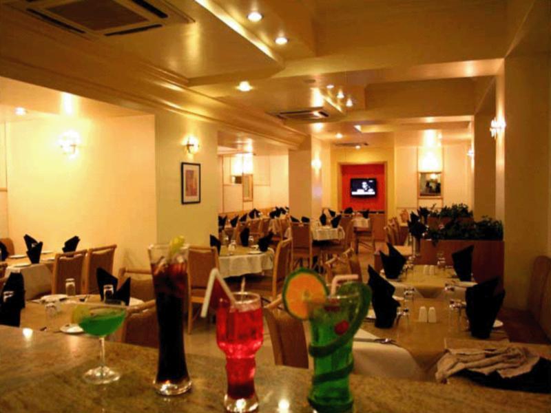 Hotel Gandharva Shivajinagar Пуна Экстерьер фото