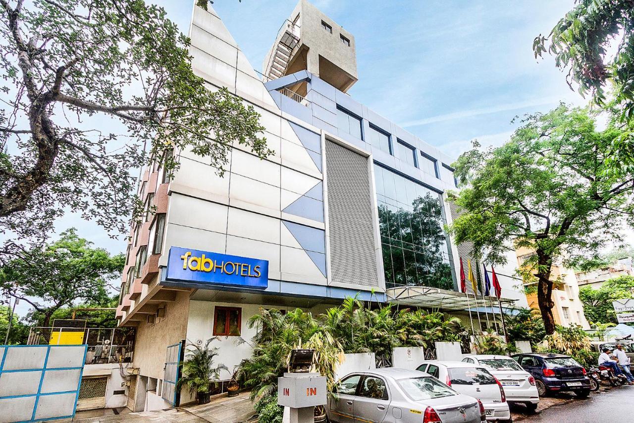 Hotel Gandharva Shivajinagar Пуна Экстерьер фото